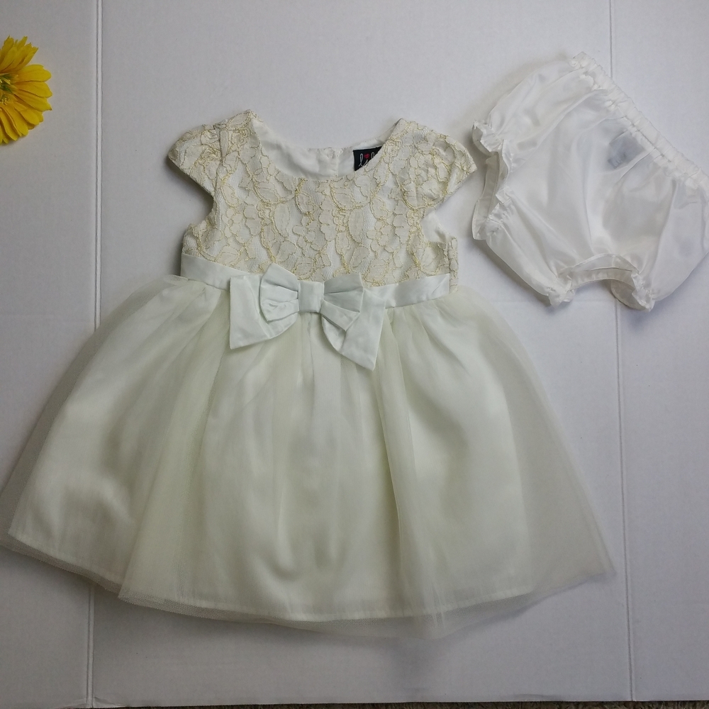 Lilt Ivory and Gold Lace Dress Size 24M